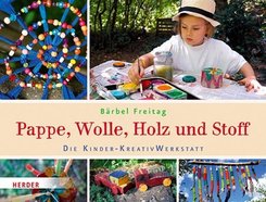 Pappe, Wolle, Holz und Stoff