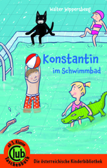 Konstantin im Schwimmbad