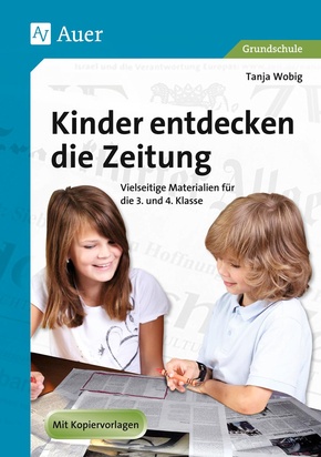 Kinder entdecken die Zeitung