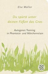 Du sp&uuml;rst unter deinen F&uuml;&szlig;en das Gras